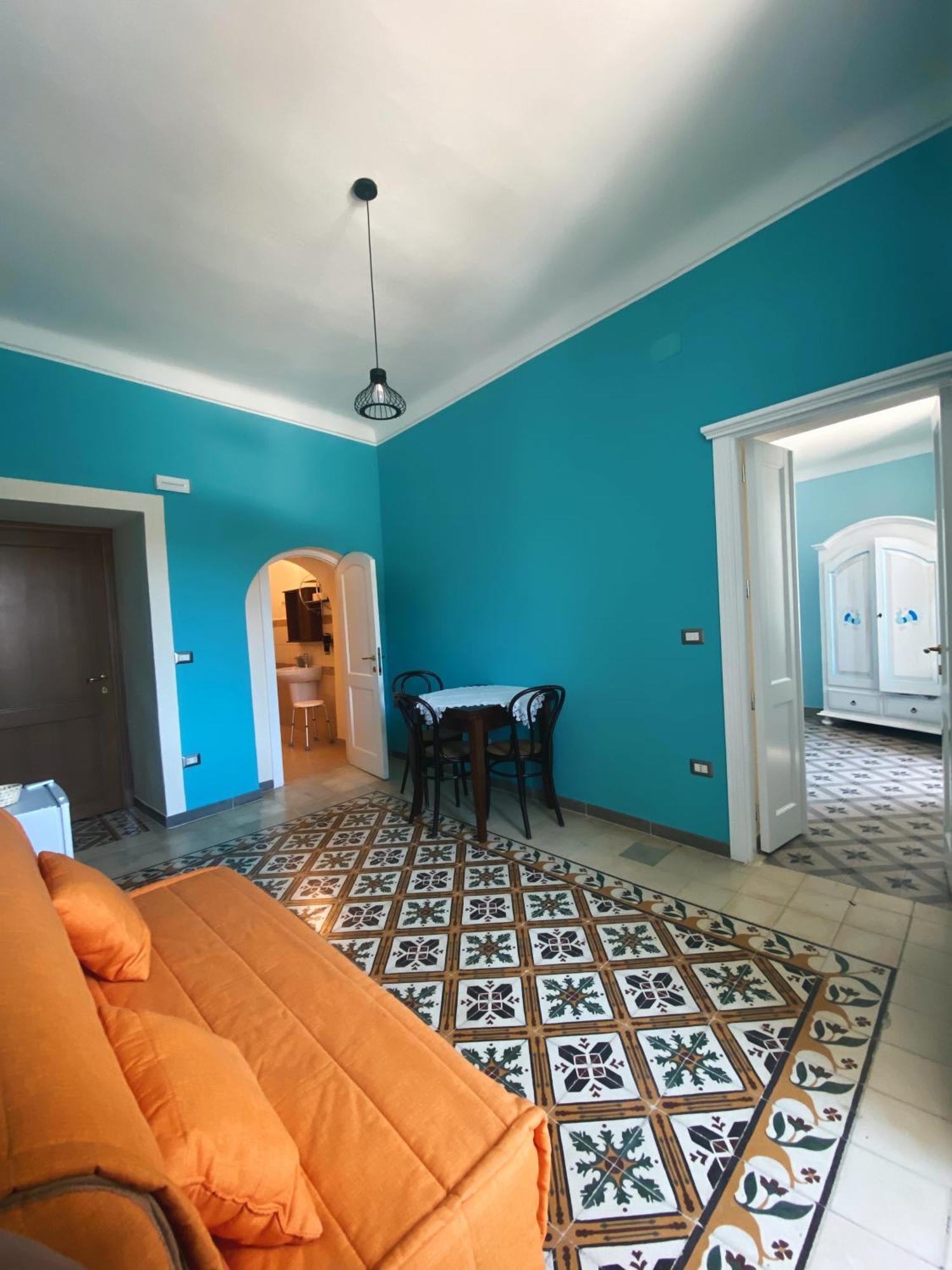 Tra I Due Ponti Hotel Bosa Bagian luar foto