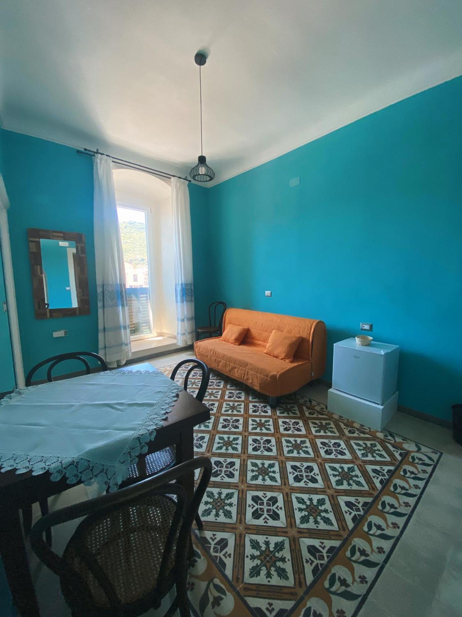 Tra I Due Ponti Hotel Bosa Bagian luar foto