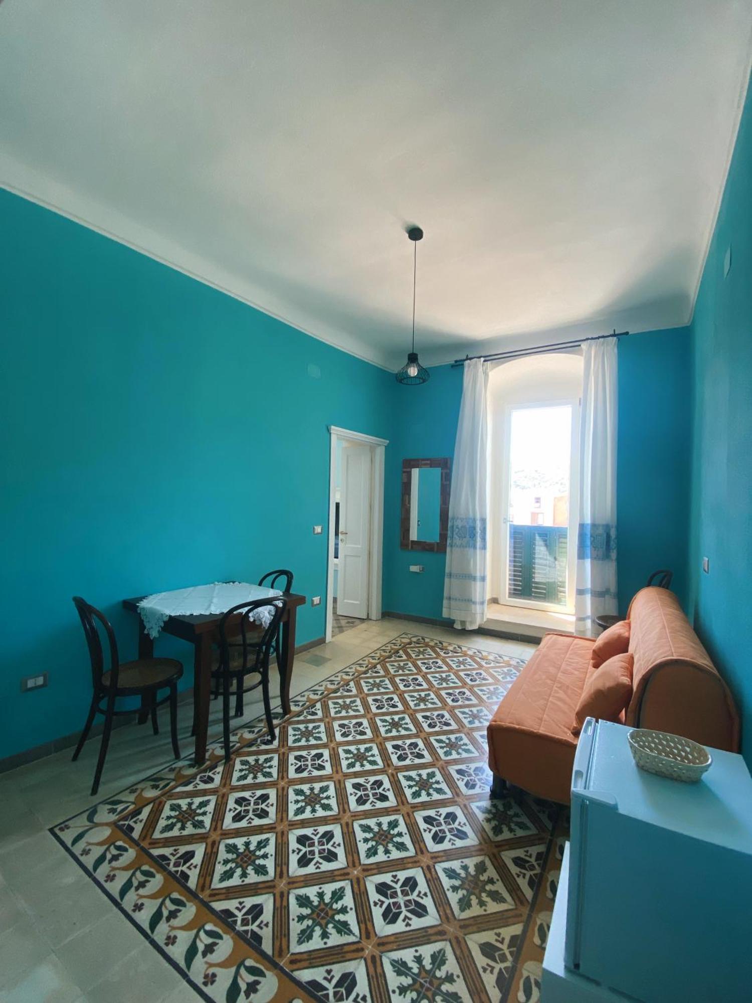 Tra I Due Ponti Hotel Bosa Bagian luar foto